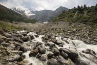 Streaming from the glacier