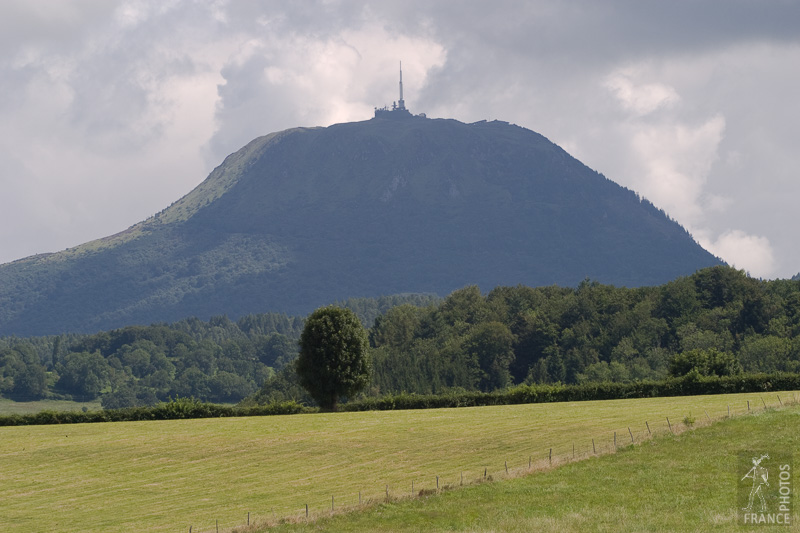 Puy De Dome Before The Storm Cha ne Des Puys France In Photos Puy De Dome Before The Storm Cha ne Des Puys France In Photos
