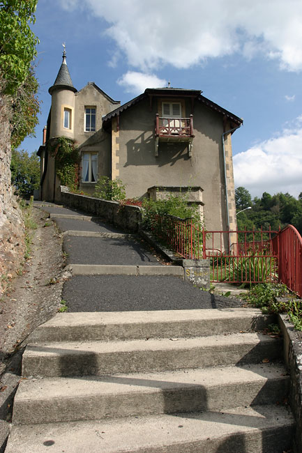 Saint Nectaire stairs