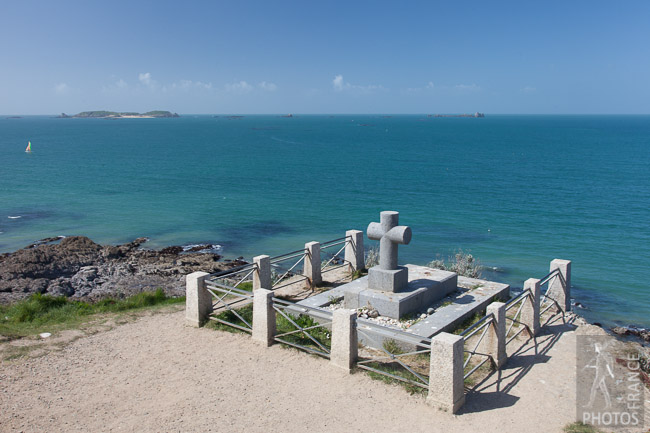 Chateaubriand grave