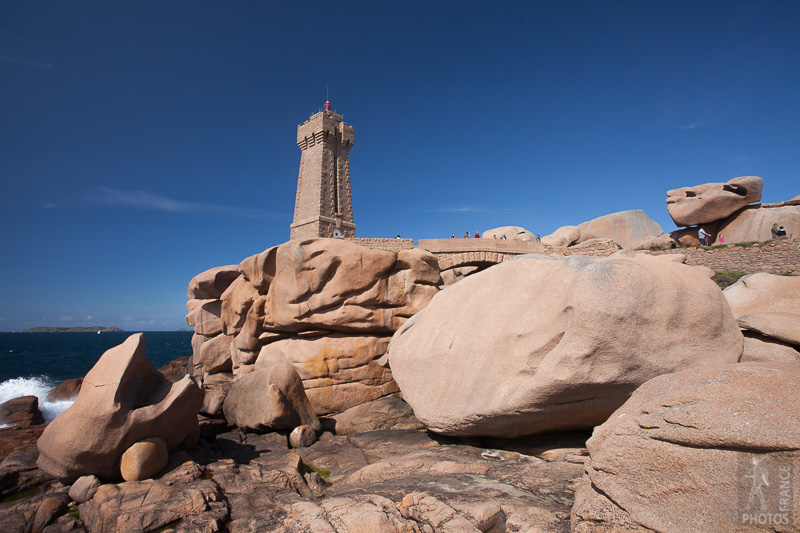 Huge rocks near Men Ruz