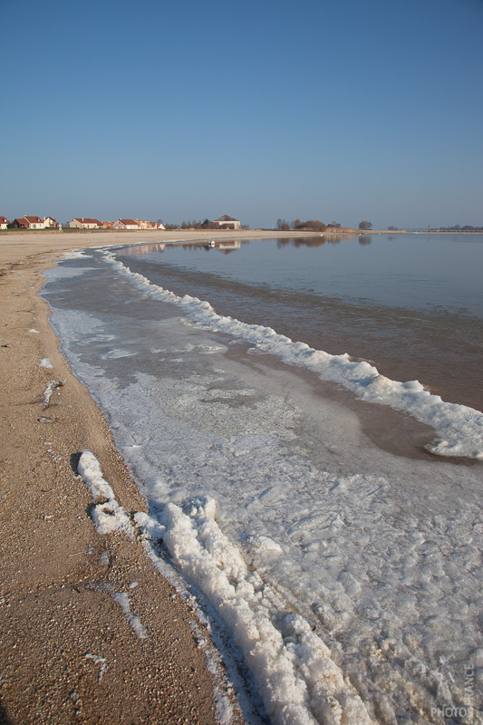 Frozen waves