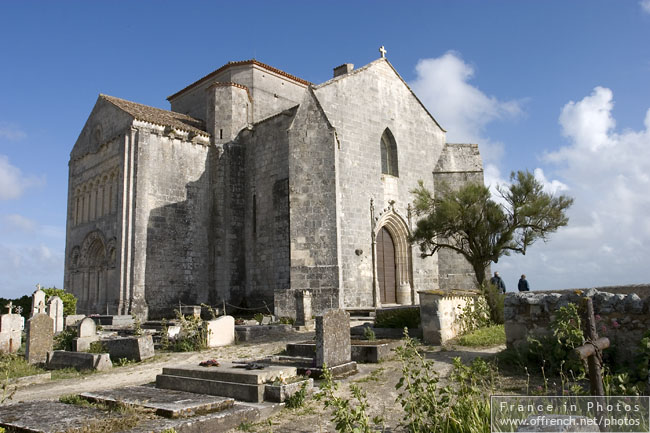 Seaside graveyard