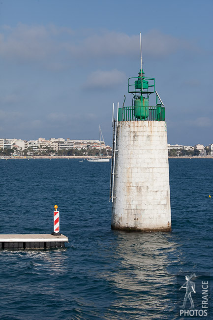 Green buoy of Cannes