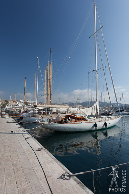 Old sailboat corner