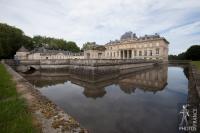 Mirroring the château