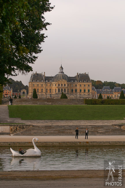 Swan boat on the Vaux le Vicomte main basin