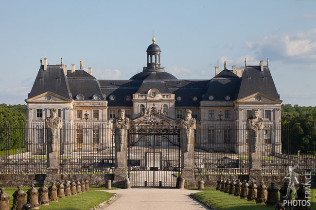 Vaux le Vicomte entrance gate