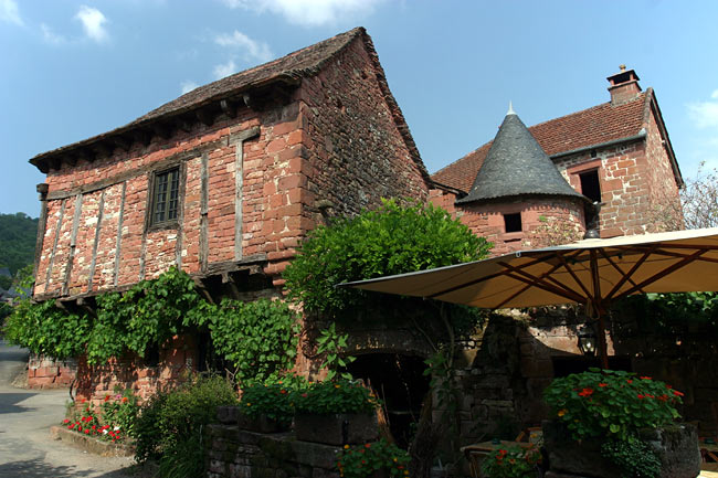 House and restaurant