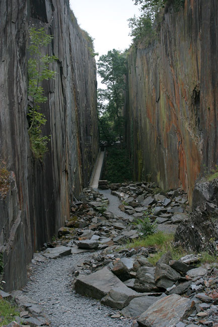 Artificial cliffs