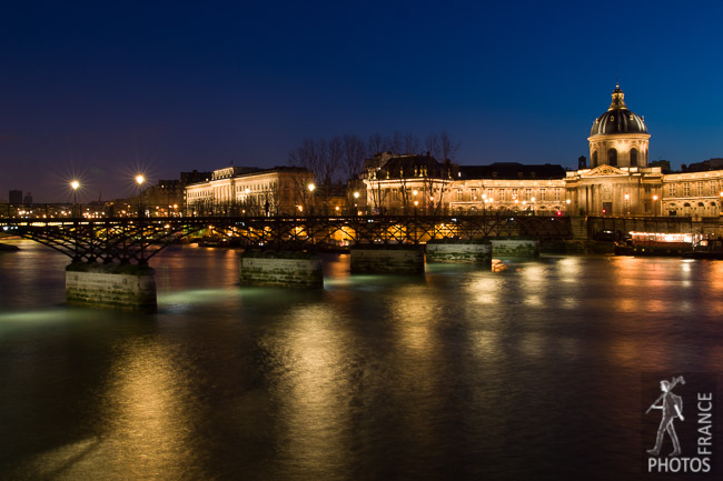 Bridge of Arts at night