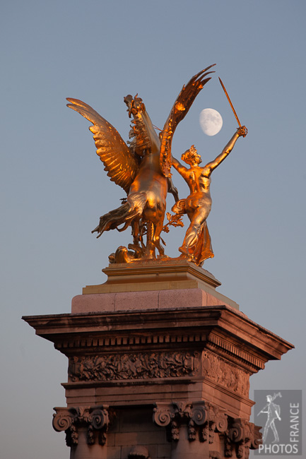 Moon and the Renommée de la Guerre