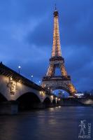 Eiffel tower lighting