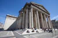 Sun at the Pantheon