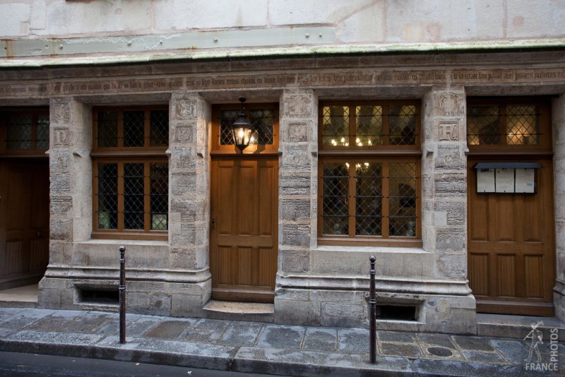 The oldest house in Paris