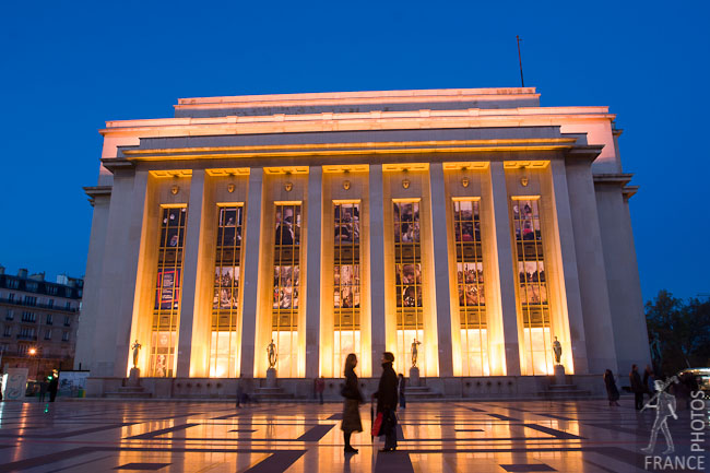 Meeting at the Trocadero