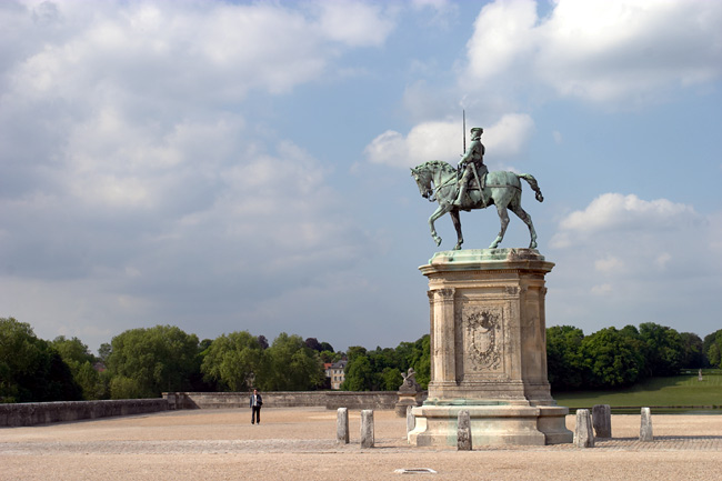 Anne of Montmorency statue